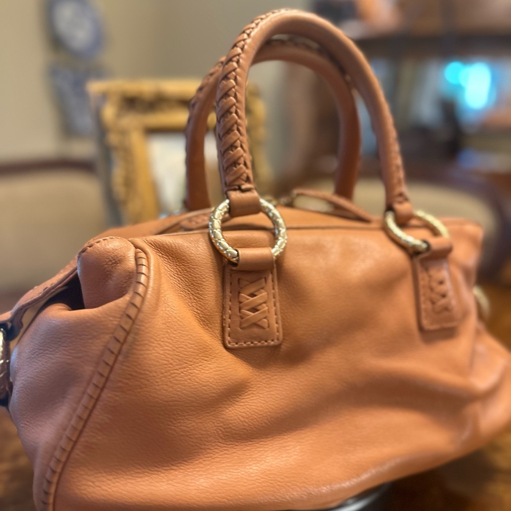 Sexy camel Tan Leather Handbag